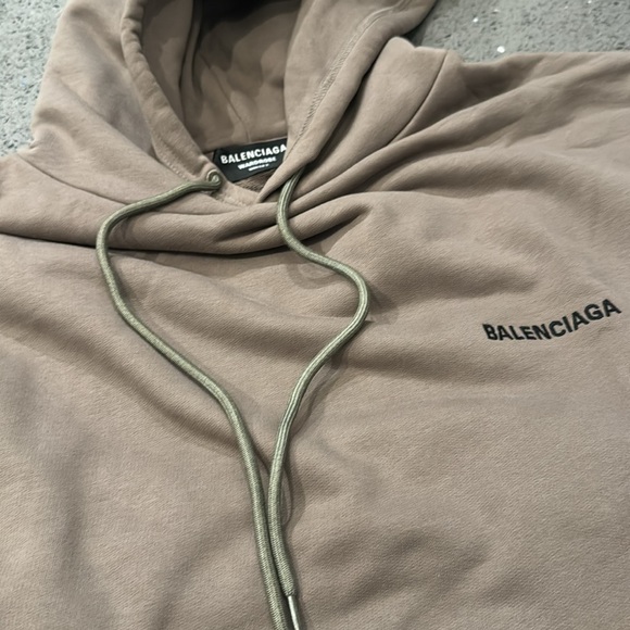 Balenciaga Hoodie Large - Picture 2 of 4